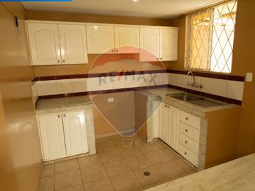 CASA EN CONJUNTO LAS COLINAS, HUERTOS FAMILIARES.
