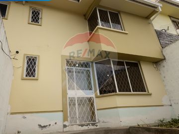 CASA EN CONJUNTO LAS COLINAS, HUERTOS FAMILIARES.
