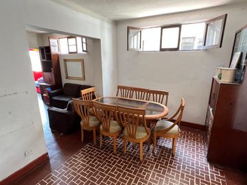 En Venta - Casa De 2 Pisos (5 Dormitorios) En El Callao