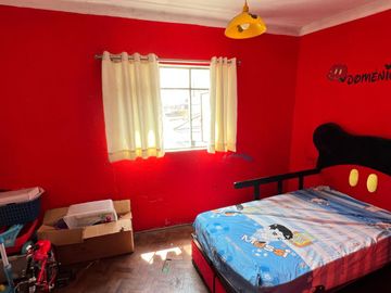 En Venta - Casa De 2 Pisos (5 Dormitorios) En El Callao
