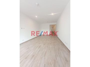 Venta De Amplio Y Lindo Departamento En La Mejor Zona De Surco Con Ubicación Privilegiada