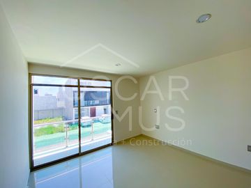 CASA EN EXPLANADA SUR