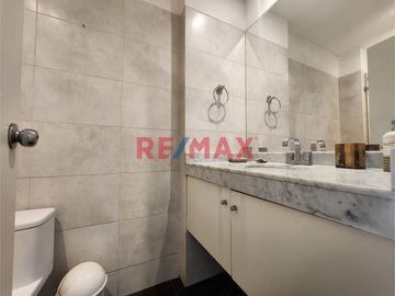Alquiler de  Lindo Departamento Full Amoblado  En Miraflores. Incluye Cochera
