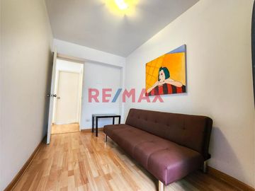 Alquiler de  Lindo Departamento Full Amoblado  En Miraflores. Incluye Cochera