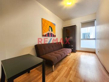Alquiler de  Lindo Departamento Full Amoblado  En Miraflores. Incluye Cochera