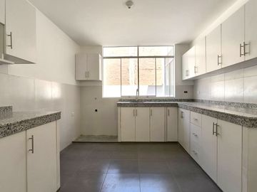 Estrena Departamento Flat De 117.37 M2 En La Molina