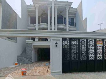 Rumah Dijual Eropa Classic Jati Padang Pasar Minggu Jakarta Selatan Dekat Jl TB Simatupang [AR018]