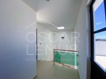 CASA EQUIPADA EN EXPLANADA SUR