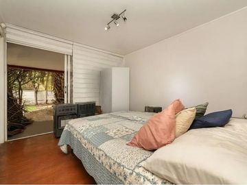 Casa amplia en Peñalolén, cerca de jumbo, mall, colegios, calle cerrada condominio