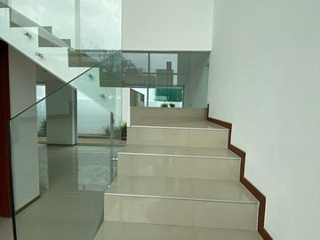 VENDO CASA HERMOSA $3,990,000 ZONA HERMANOS SERDAN, 15 DE MAYO, RANCHO COLORADO.