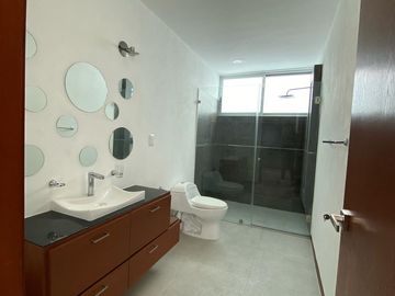 VENDO CASA HERMOSA $3,990,000 ZONA HERMANOS SERDAN, 15 DE MAYO, RANCHO COLORADO.