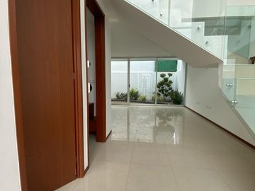 VENDO CASA HERMOSA $3,990,000 ZONA HERMANOS SERDAN, 15 DE MAYO, RANCHO COLORADO.