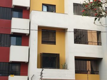 ¡Ubicación + Comodidad! Vive en Av. Dos de Mayo, Miraflores
