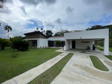 Casa Campesrte en Venta - Sector San Jorge