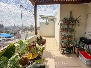 VENTA DE DUPLEX 03 DORMITORIOS + COCHERA Y DEPOSITO EN SURQUILLO-CALERA