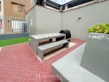 VENTA DE DUPLEX 03 DORMITORIOS + COCHERA Y DEPOSITO EN SURQUILLO-CALERA