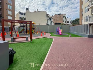 VENTA DE DUPLEX 03 DORMITORIOS + COCHERA Y DEPOSITO EN SURQUILLO-CALERA