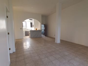 ALQUILER DE ACOGEDORES DEPARTAMENTOS EN CENTRO DE GUAYAQUIL.