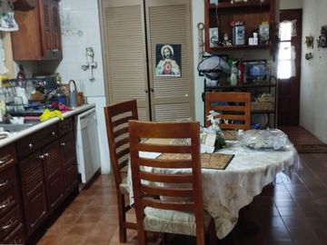 HERMOSA CASA EN VENTA CON AMPLIO TERRENO .