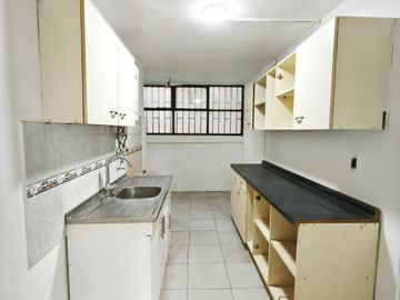 Macul , Se Vende excelente Dpto en primer piso 3D-2B, ubicación Quilín Pedro de Valdivia.