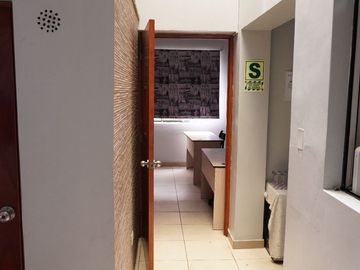 VENTA DE CASA PARA NEGOCIO EN BREÑA