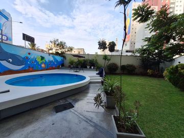 VENDO DPTO PRIMER PISO 150M2.TERRAZA 3 DORM/3 BAÑOS EN 28 JULIO-MIRAFLORES