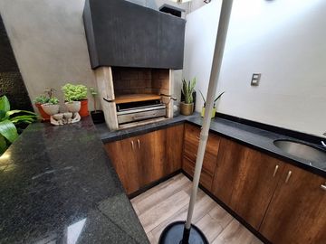 VENDO DPTO PRIMER PISO 150M2.TERRAZA 3 DORM/3 BAÑOS EN 28 JULIO-MIRAFLORES