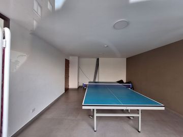 VENDO DPTO PRIMER PISO 150M2.TERRAZA 3 DORM/3 BAÑOS EN 28 JULIO-MIRAFLORES