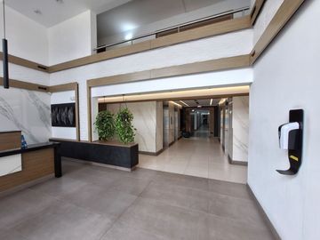 VENDO DPTO PRIMER PISO 150M2.TERRAZA 3 DORM/3 BAÑOS EN 28 JULIO-MIRAFLORES