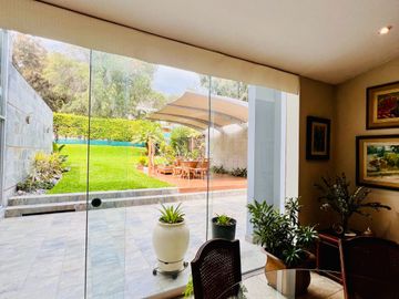 VENTA DE HERMOSA CASA  FRENTE A PARQUE, LOS ALAMOS
