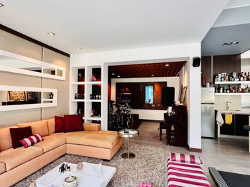 VENTA DE HERMOSA CASA  FRENTE A PARQUE, LOS ALAMOS