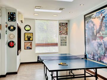 VENTA DE HERMOSA CASA  FRENTE A PARQUE, LOS ALAMOS