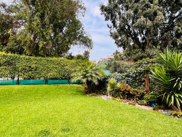 VENTA DE HERMOSA CASA  FRENTE A PARQUE, LOS ALAMOS