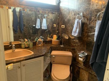 Venta Departamento 197m2 más una suite sector La Carolina