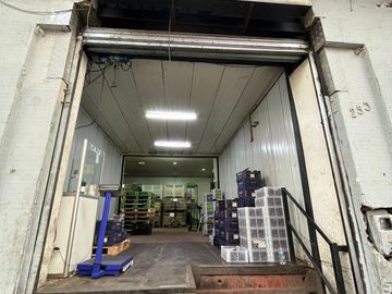 En Venta Tres Bodegas En La Vega Central De Santiago Región Metropolitana