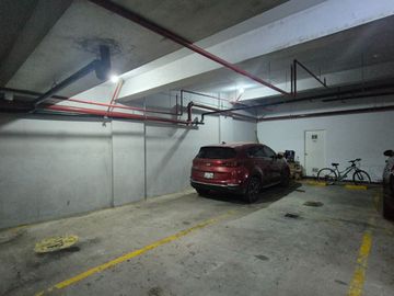 Buscas Dpto 3 dorm, 2 cocheras, balcon,157 m2 en San Isidro a precio de ocasion? US $ 360,000