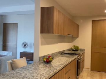 Se vende departamento con vista a la marina y campo de golf en Puerto Cancun