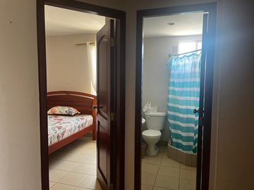 Se vende casa de 5 dormitorios en Urb.Villa Marina en salinas.(JP)