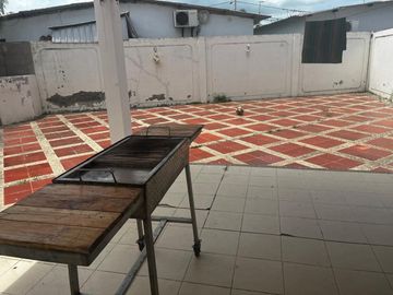 Se vende casa de 5 dormitorios en Urb.Villa Marina en salinas.(JP)