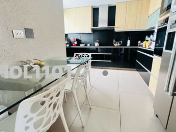 PRECIOSO DUPLEX CON TERRAZA FRENTE  A PARQUE 🌳en SANTIAGO DE SURCO / límite con Miraflores (Código: HOL 1101-426-1