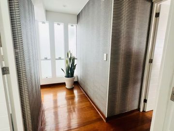 PRECIOSO DUPLEX CON TERRAZA FRENTE  A PARQUE 🌳en SANTIAGO DE SURCO / límite con Miraflores (Código: HOL 1101-426-1