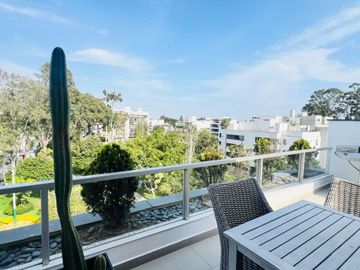 PRECIOSO DUPLEX CON TERRAZA FRENTE  A PARQUE 🌳en SANTIAGO DE SURCO / límite con Miraflores (Código: HOL 1101-426-1