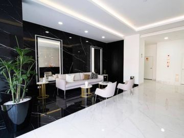🏡 ¡Alquila moderno departamento amoblado de lujo 1 dormitorio en el corazón de San Isidro!