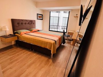 🏡 ¡Alquila moderno departamento amoblado de lujo 1 dormitorio en el corazón de San Isidro!