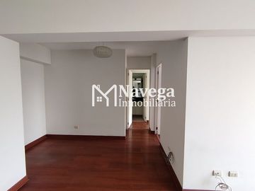 VENTA DEPARTAMENTO DE 69m2 CON ESTACIONAMIENTO EN CALLE MANUEL VILLAVICENCIO EN LINCE