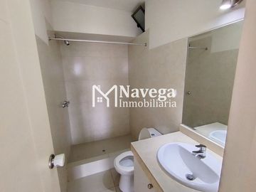VENTA DEPARTAMENTO DE 69m2 CON ESTACIONAMIENTO EN CALLE MANUEL VILLAVICENCIO EN LINCE