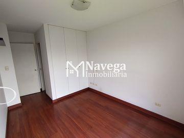 VENTA DEPARTAMENTO DE 69m2 CON ESTACIONAMIENTO EN CALLE MANUEL VILLAVICENCIO EN LINCE