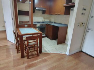 🏷️ ¡OFERTA IMPERDIBLE! 📉 Antes: UF 2.900 🔥 Ahora: UF 2.700  🏢 Departamento 2 Dormitorios / 2 Baños 🚗 Incluye Estacionamiento y Bodega  📍 Excelen