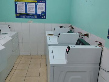 🏷️ ¡OFERTA IMPERDIBLE! 📉 Antes: UF 2.900 🔥 Ahora: UF 2.700  🏢 Departamento 2 Dormitorios / 2 Baños 🚗 Incluye Estacionamiento y Bodega  📍 Excelen