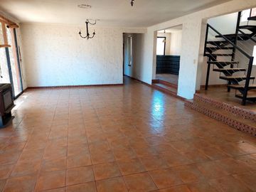 HERMOSA CASA/PARCELA CON VISTA AL VALLE, REBAJADA!!!